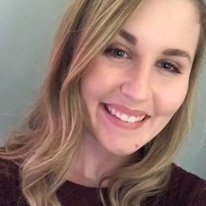 Meet your Posher, Katelyn